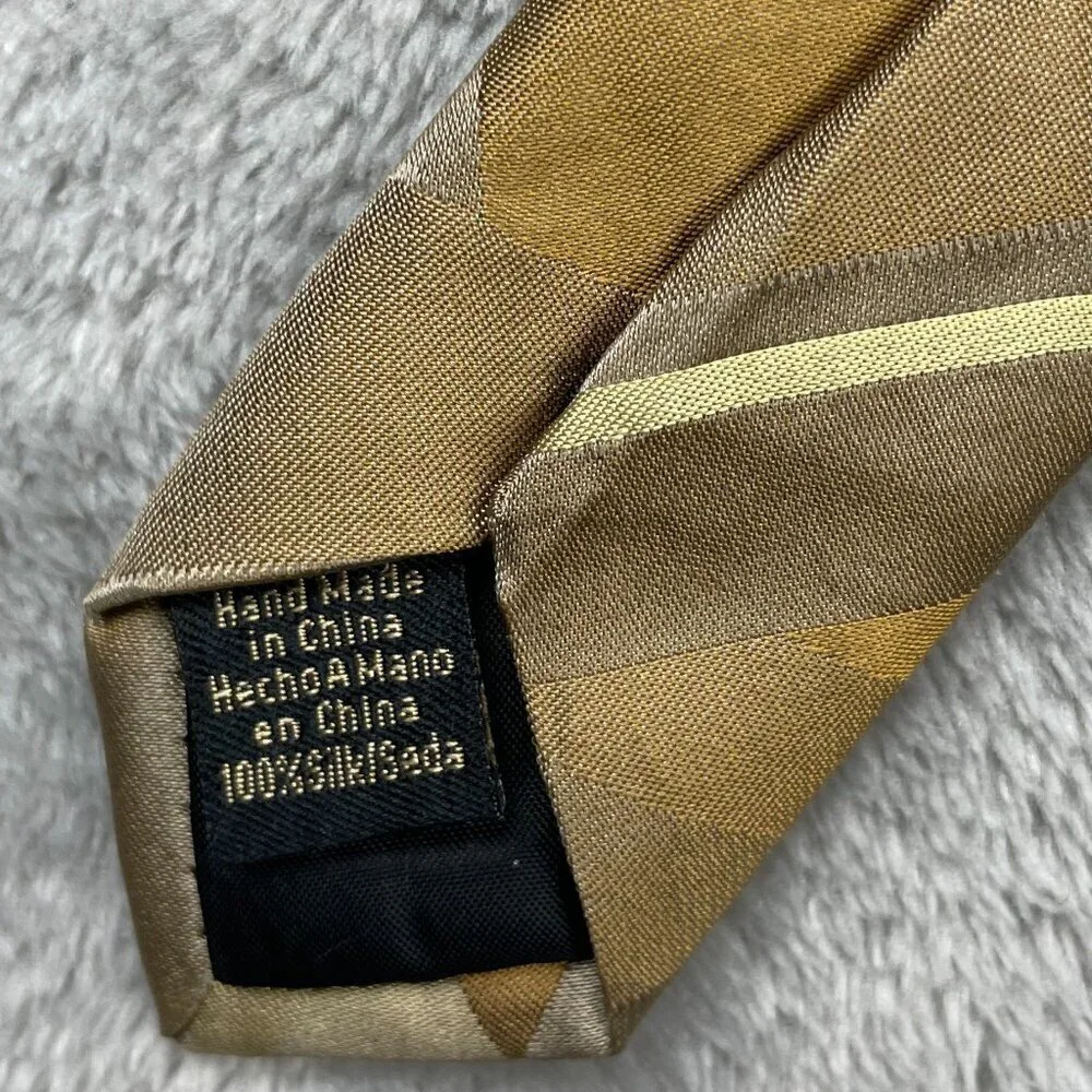 Van Heusen Men's Modern Classic 100% Silk Neck Tie